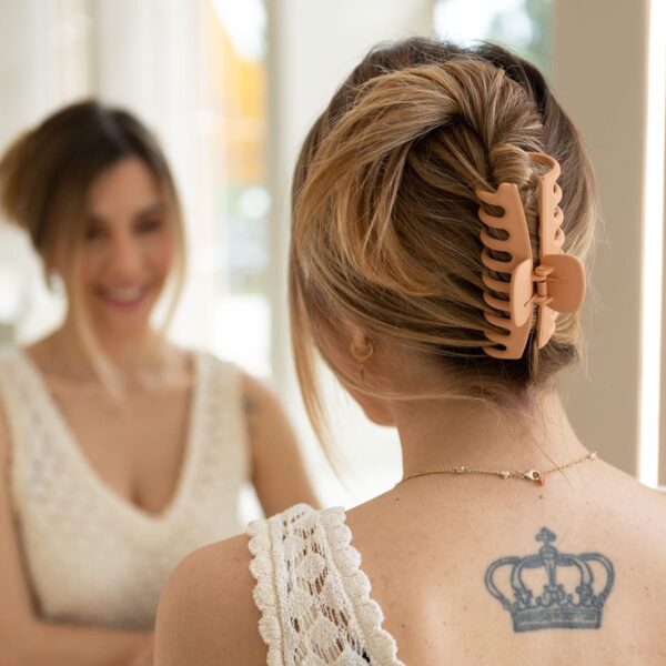Frost Caramel Clip - Image 2